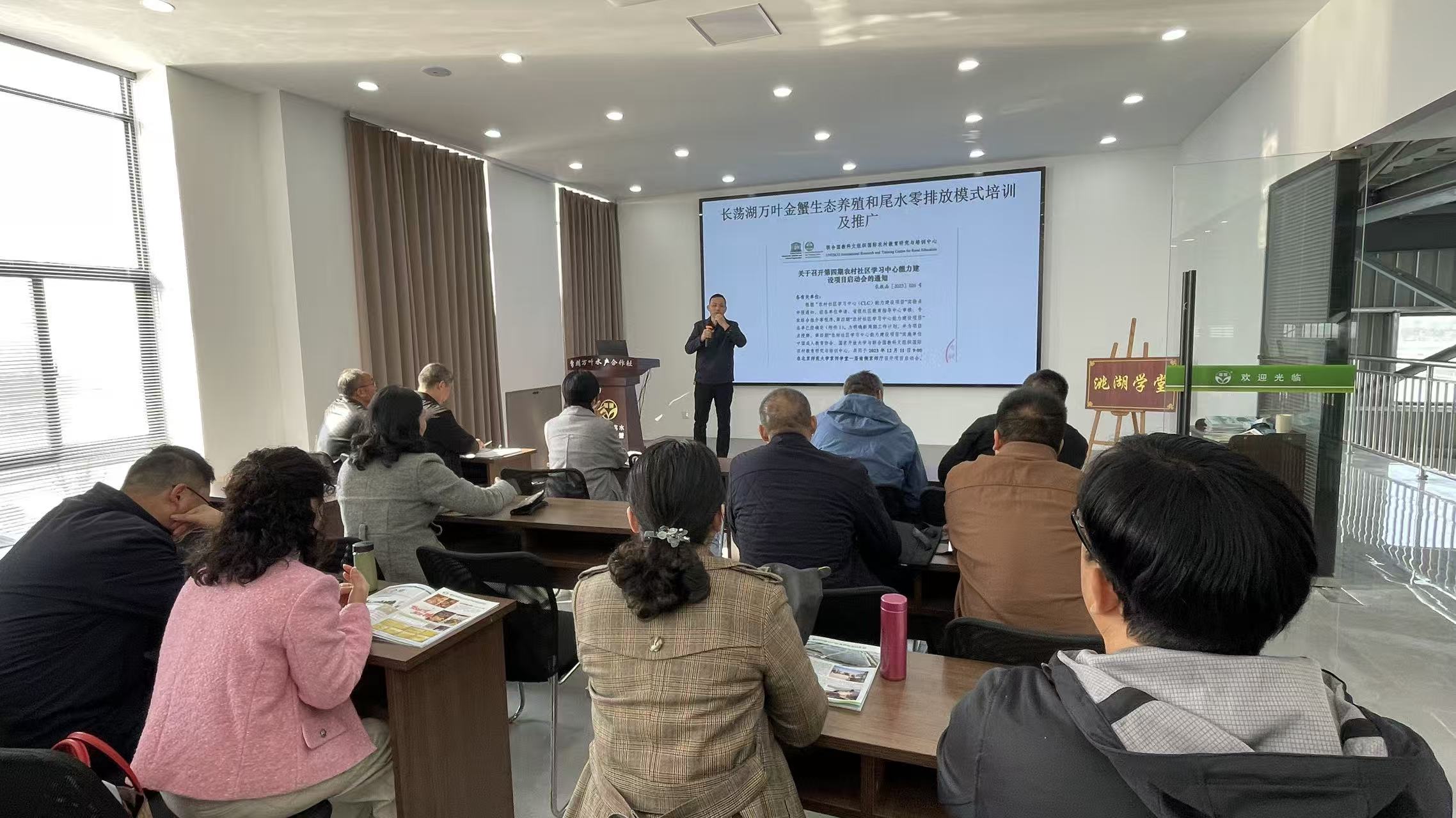 3c211425332ef6b199657d2332e9ba75